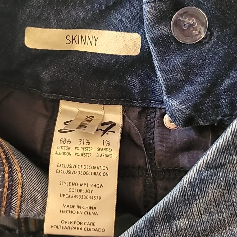 Seven 7 skinny tummyless ๐ jeans - Picture 5 of 10